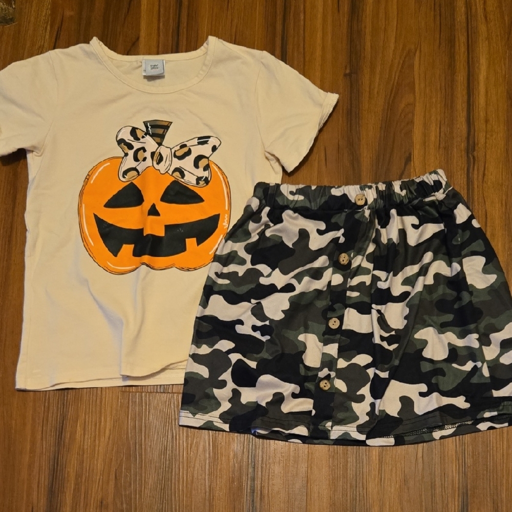 NWOT Halloween Pumpkin T-Shirt and Camo Skirt Set